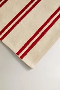 PLACEMAT WITH DOUBLE EMBROIDERED STRIPE