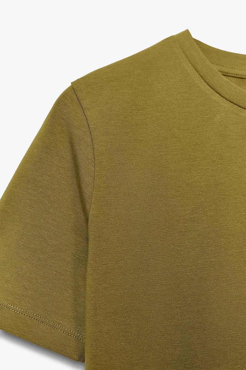 CROPPED STRETCH T-SHIRT