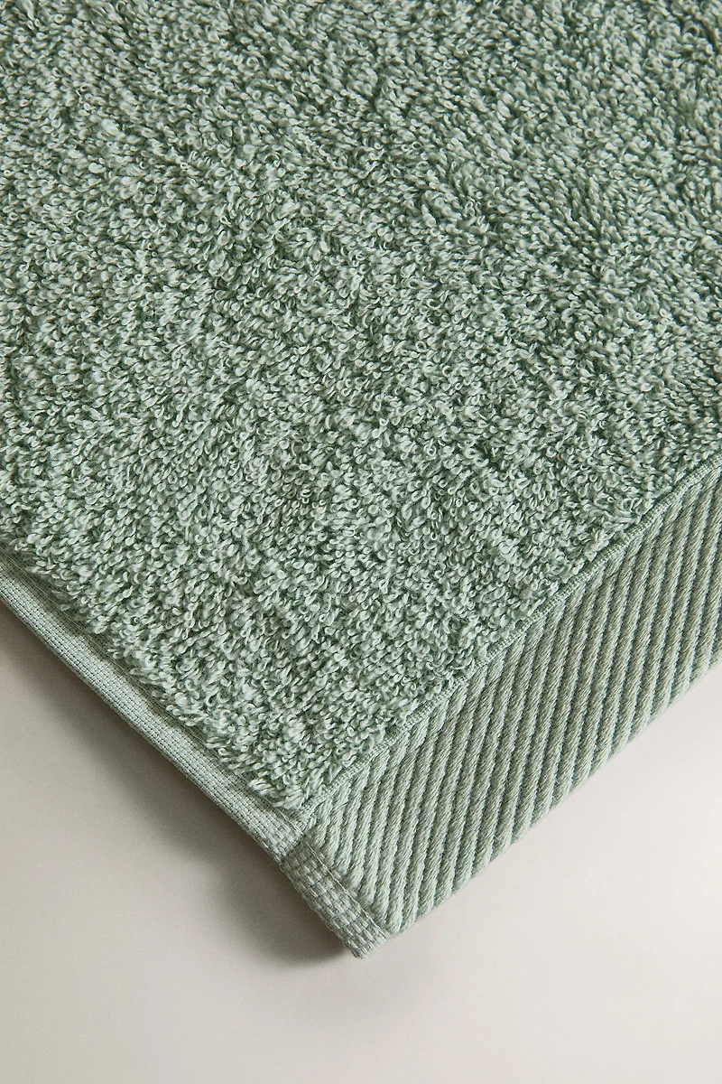 PLAIN COTTON TERRYCLOTH BATH TOWEL (500 GXM²)
