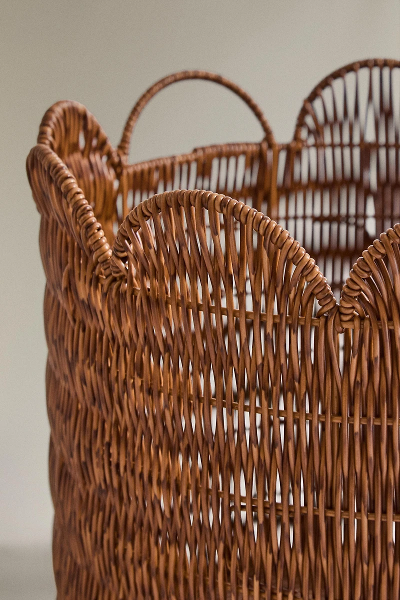 ROUND RECYCLED PLASTIC WAVE BASKET