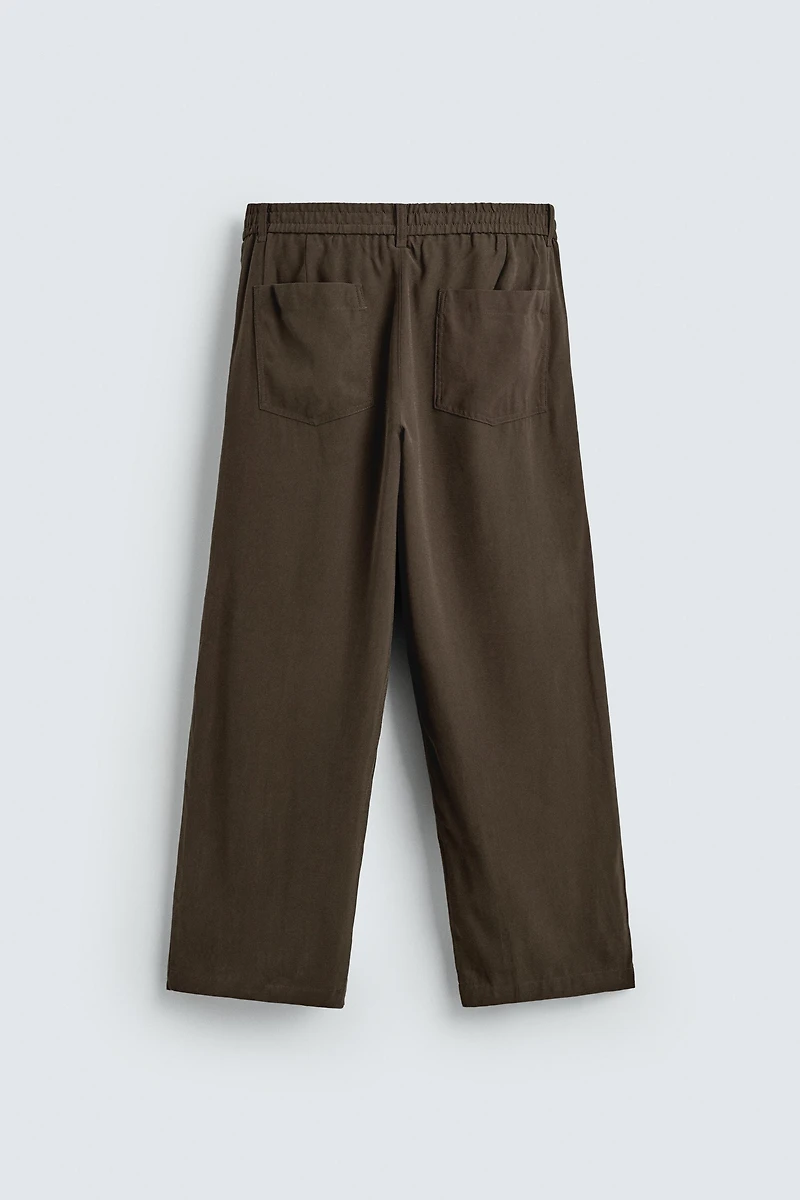 RELAXED FIT FLOWY PANTS