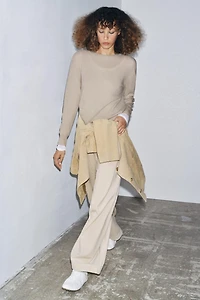 EXTRA SOFT LONG SLEEVE 100% WOOL SWEATER