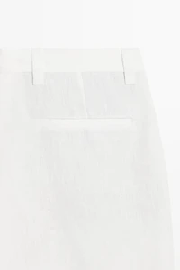 Pantalon détaillé à pinces 100 % lin