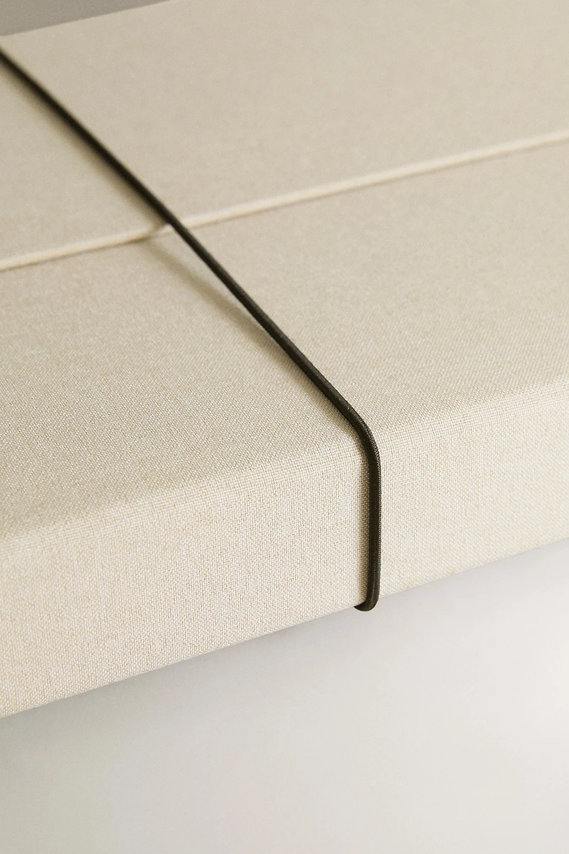 LINEN ARCHIVE FOLDER