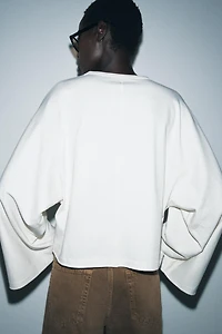 CAPE SLEEVE T-SHIRT