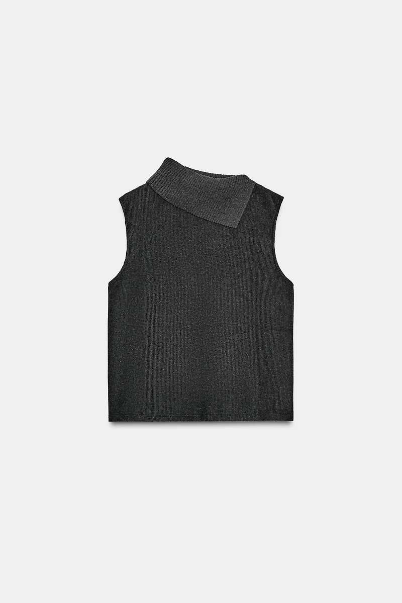 SOFT OPEN NECK TOP