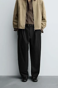 RELAXED FIT PLEATED PANTS