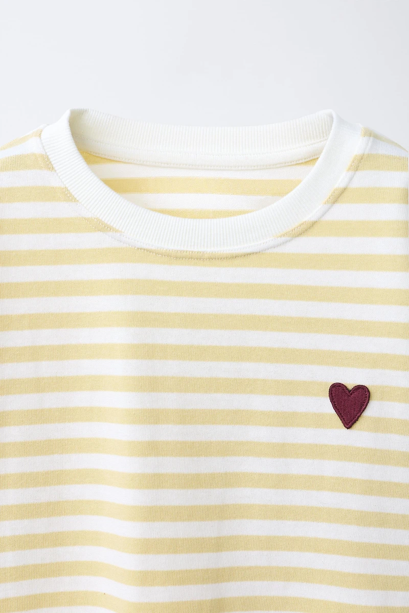 T-SHIRT À RAYURES AVEC CŒUR BROD