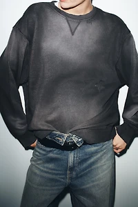 WASHED EFFECT RIPPED SWEATSHIRT