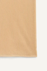 TOP CÔTELÉ DENTELLE ÉDITION LIMITÉE