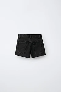 SHORT EN JEAN À CLOUS