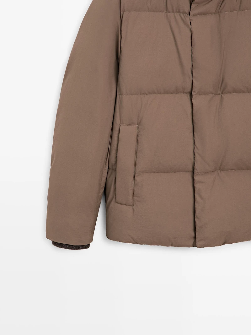Water-repellent puffer jacket