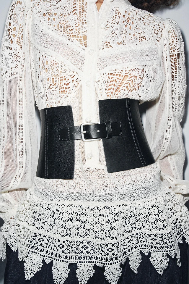 Zara 100% TEXTURED LEATHER CORSET BELT | Place Rosemère