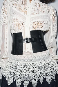 TEXTURED LEATHER CORSET BELT