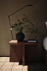 SIDETABLE 01