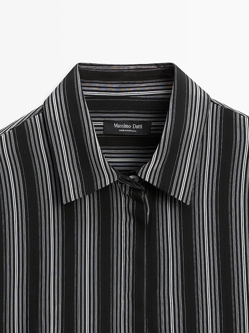 Flowing shirt with striped detailing