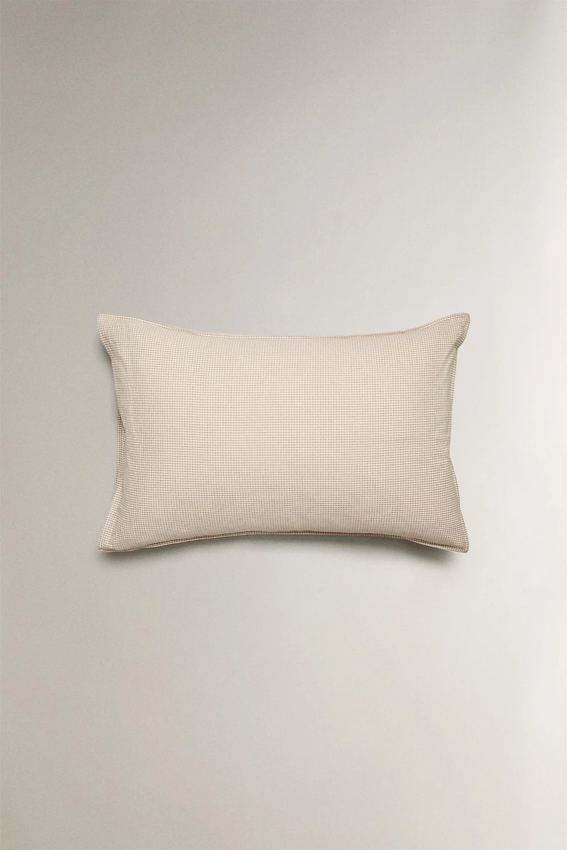 CHILDREN'S SEERSUCKER PILLOWCASE
