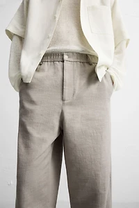 TEXTURED REGULAR FIT PANTS