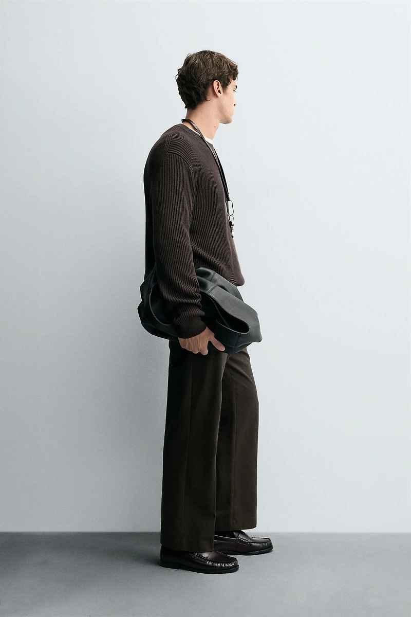 RIBBED TEXTURED SWEATER