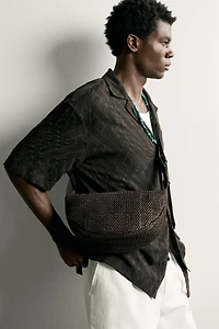 WOVEN SHOULDER BAG