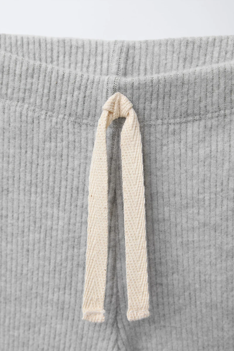 ENSEMBLE SWEAT À RAYURES ET LEGGING DOUX AU TOUCHER