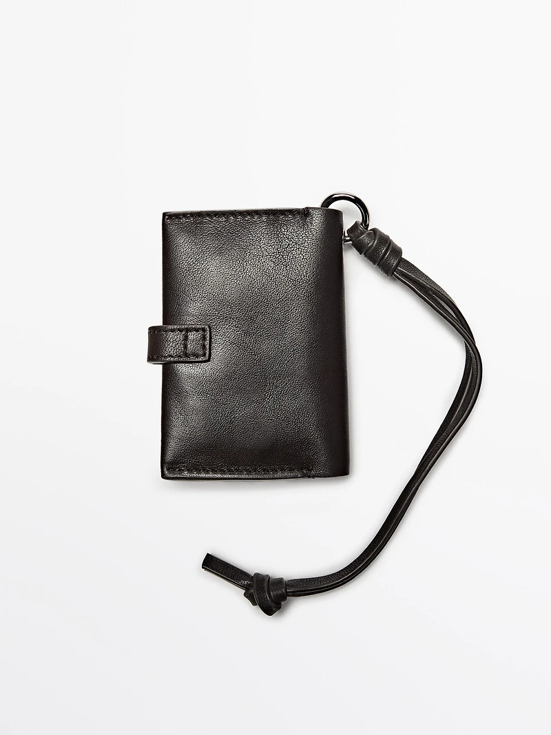 Porte-cartes charm en cuir nappa
