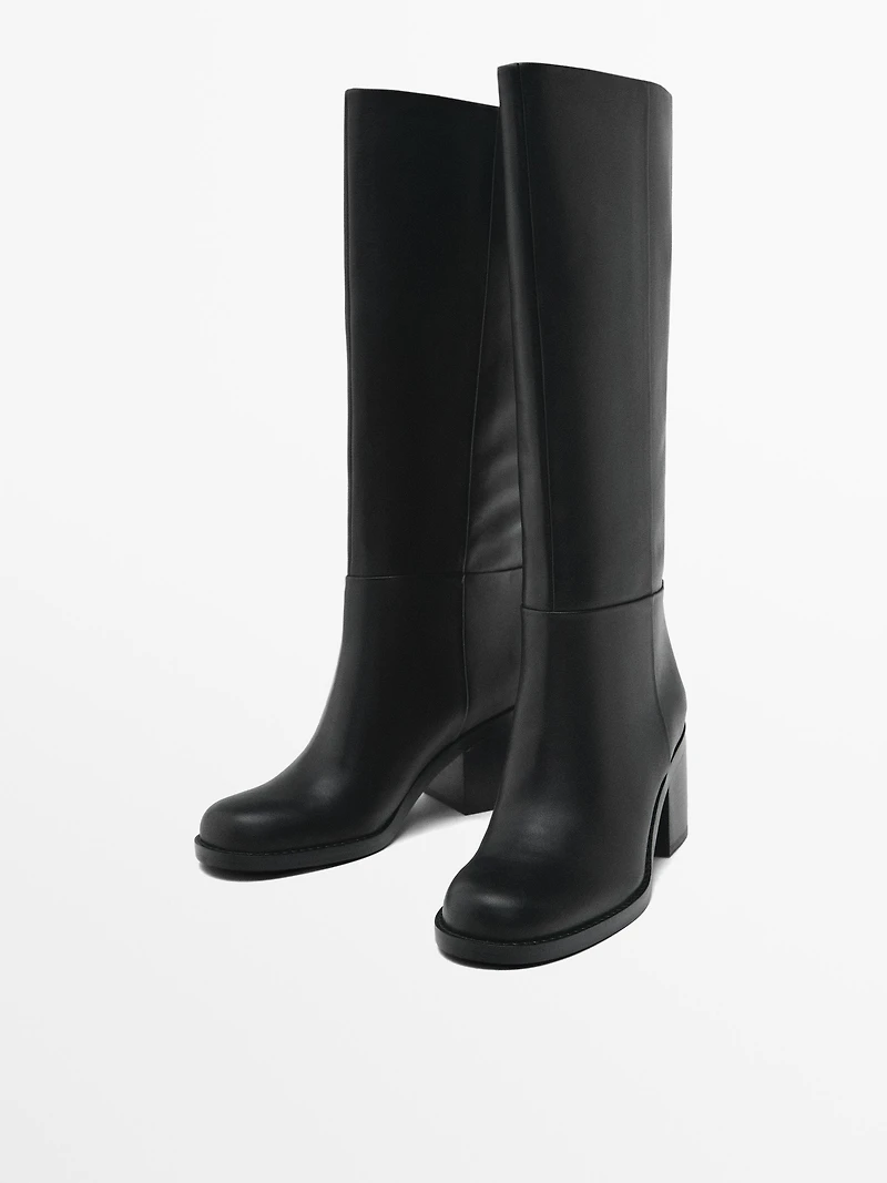 Block heel boots