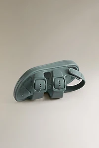 VOLUMINOUS BUCKLED SANDALS