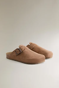 SABOT CUIR BOUCLE DÉTAIL SURPIQÛRE