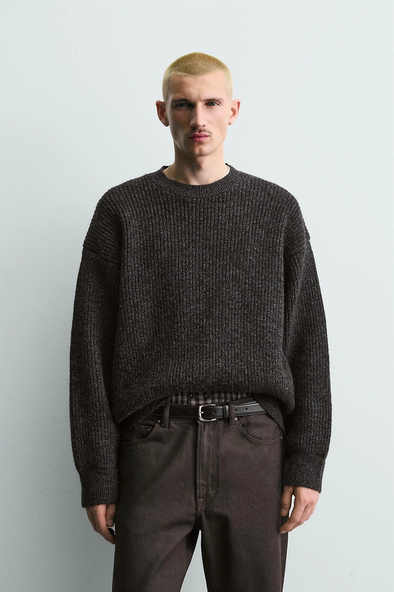 CONTRAST TEXTURED JUMPER