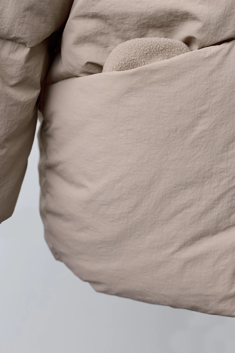 DOUDOUNE 50% PLUME ET DUVET DÉPERLANTE AVEC CAPUCHE EFFET FOURRURE DÉTACHABLE