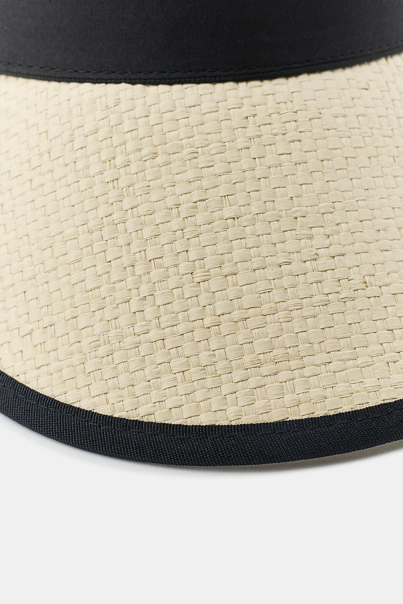 CONTRAST STRAP VISOR