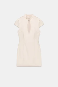 ROBE COURTE SATINÉE FENDUE