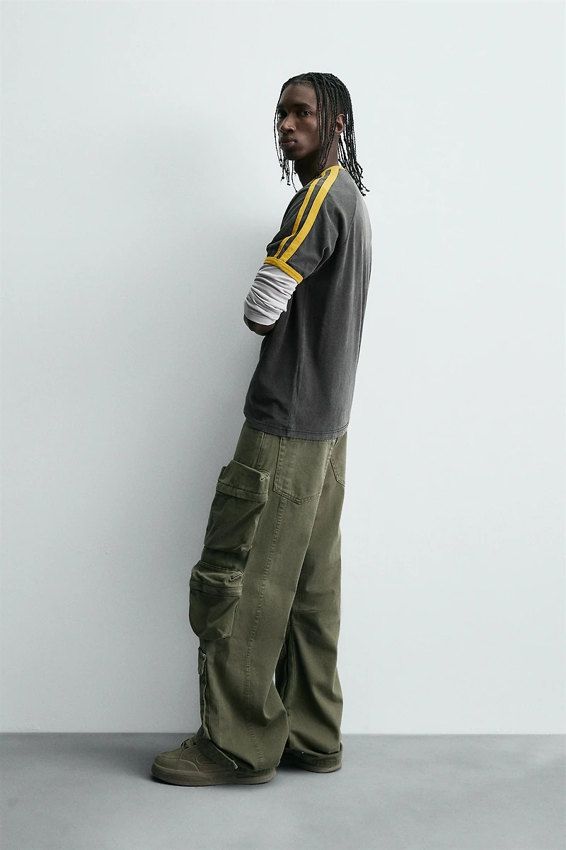 RIBBED CONTRAST TEXT T-SHIRT