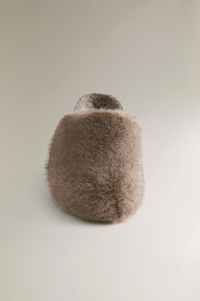 FAUX FUR MULE CLOG SLIPPERS