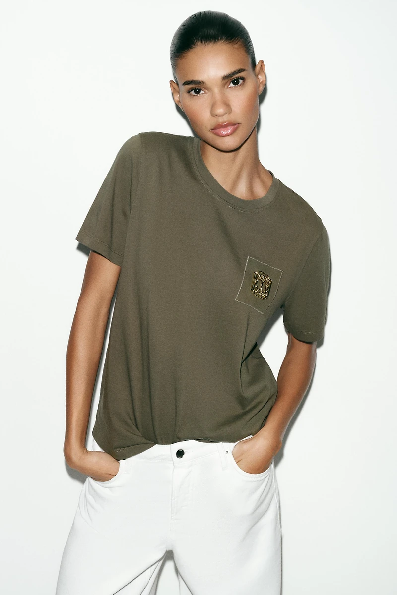 T-SHIRT PASSEMENTERIE EFFET DÉLAVÉ