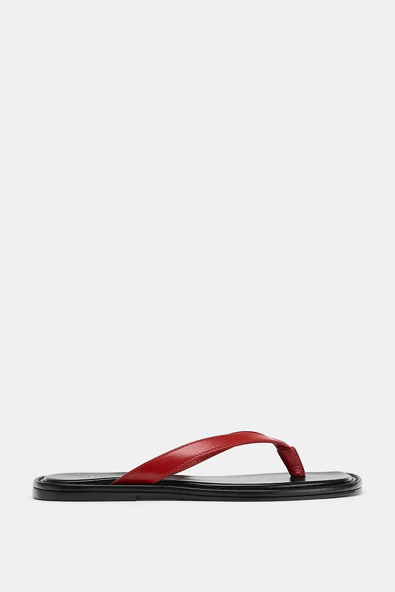 CONTRAST LEATHER SANDALS
