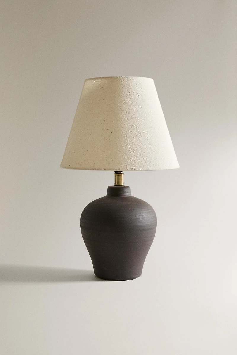 CERAMIC TABLE LAMP