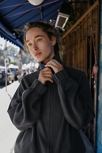 SOFT ZIP SWEATSHIRT