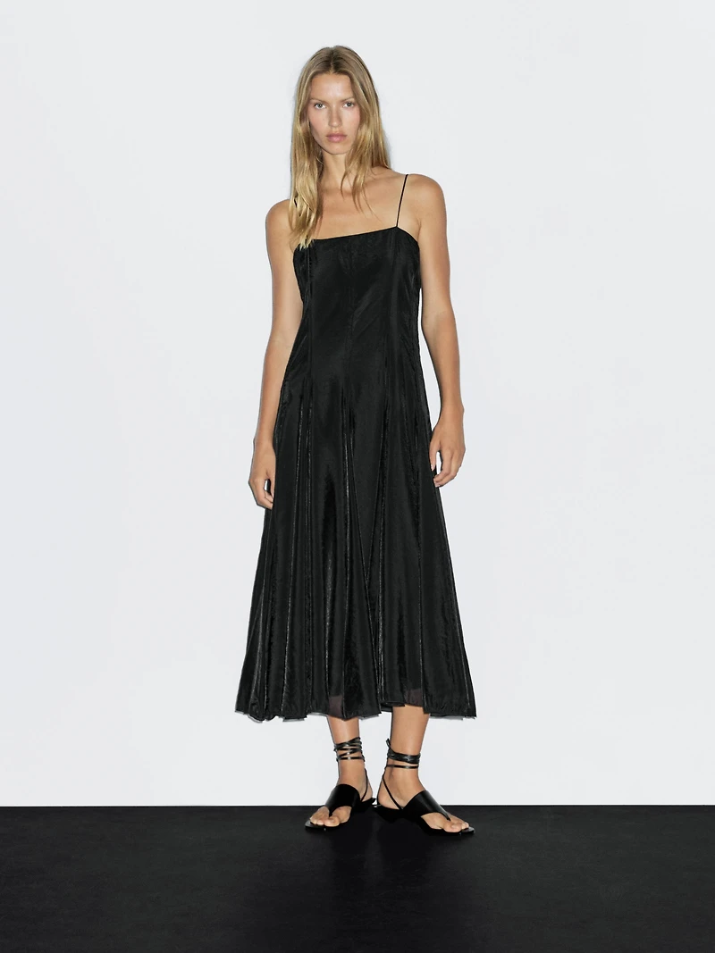 Robe midi fluide à godets