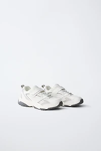 CONTRASTING SNEAKERS