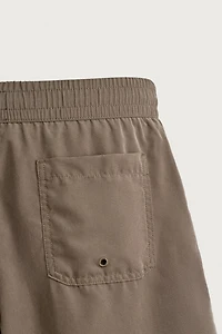 BASIC LONG SWIM TRUNKS