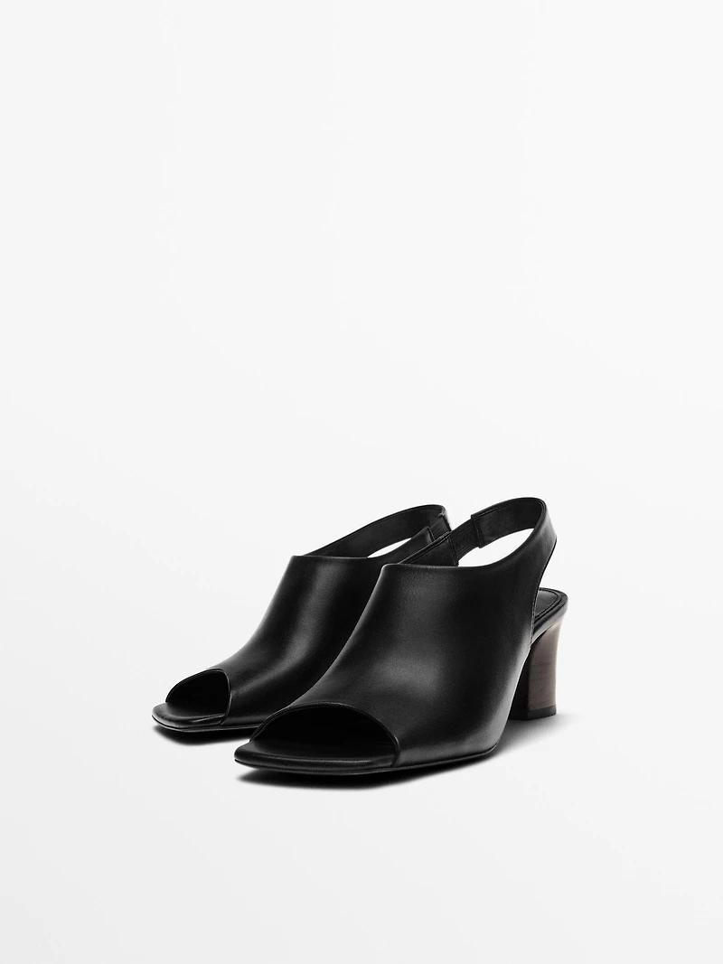 Leather sandals with block heel