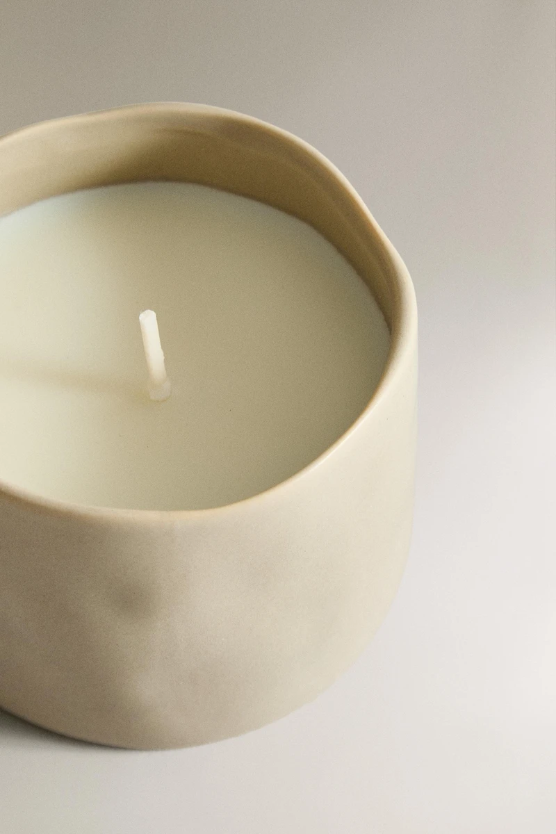 g) BOUGIE PARFUMÉE FLEUR DE NOVEMBRE
