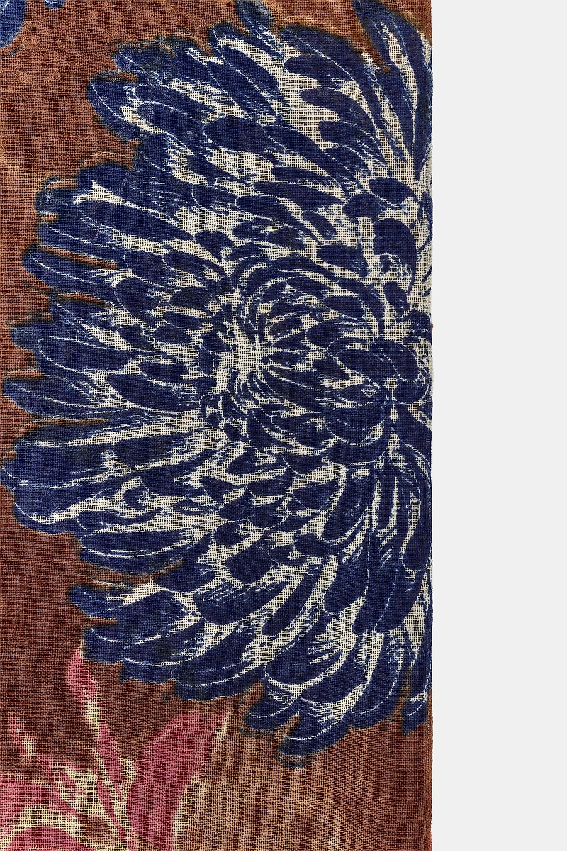 FOULARD À IMPRIMÉ PIVOINES