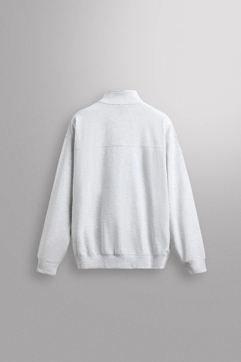RELAXED FIT ZIP-UP SWEATSHIRT