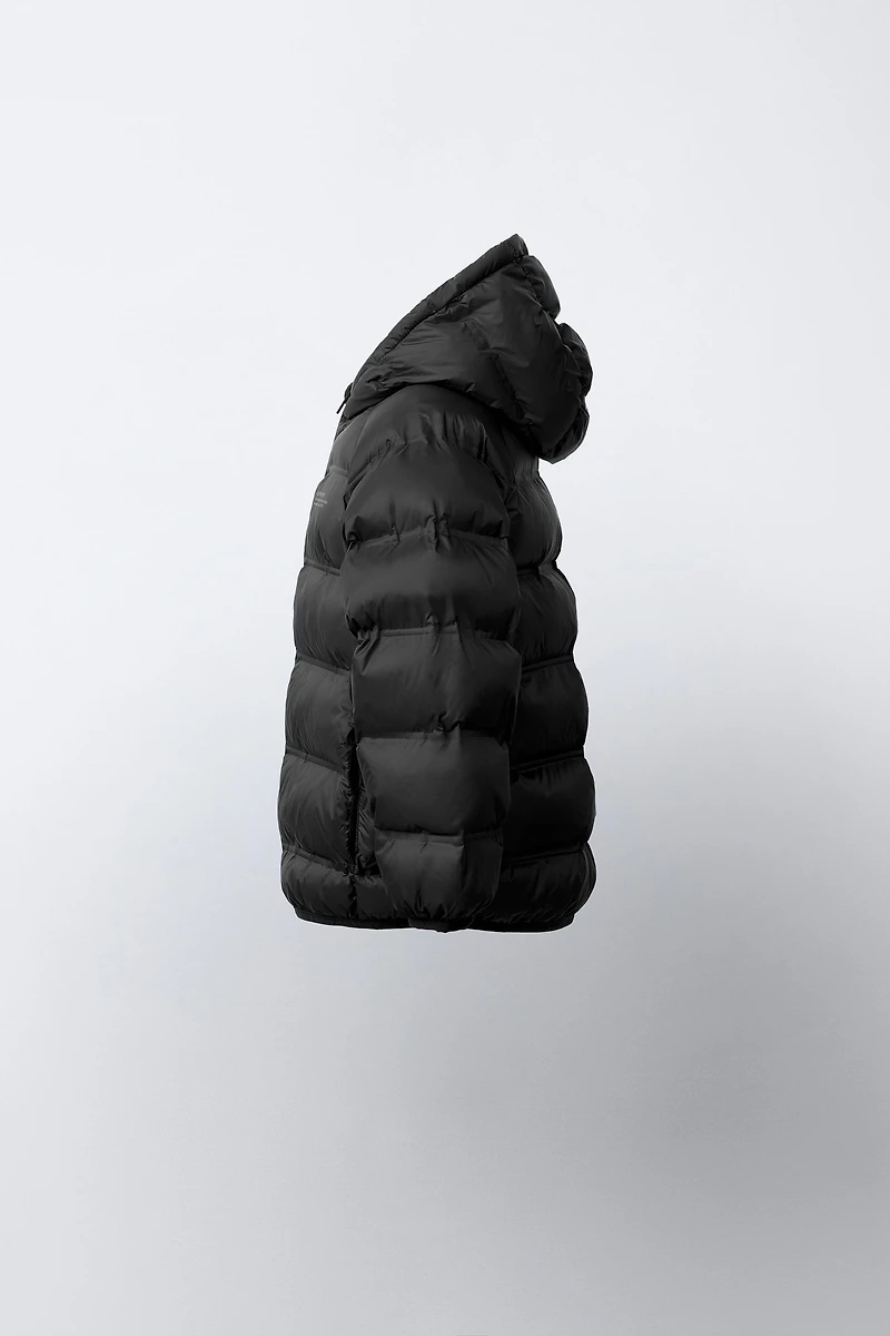 LIGHTWEIGHT WATER REPELLENT JACKET