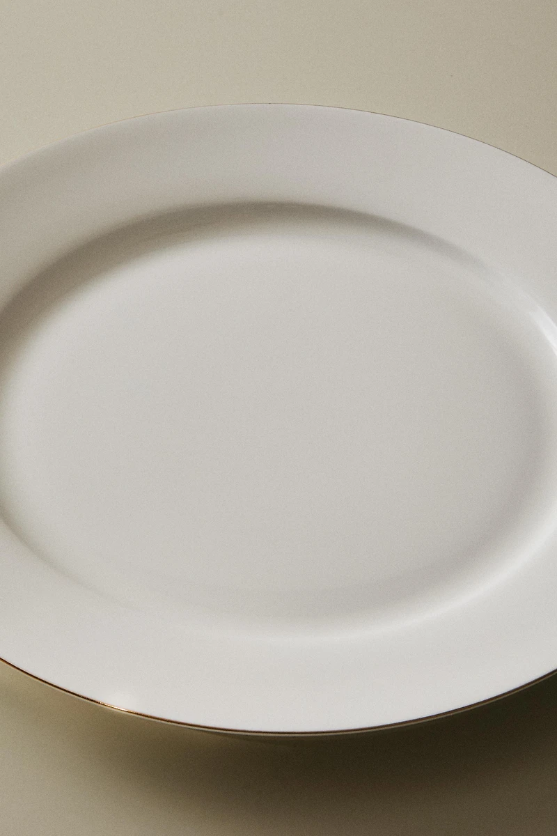 RIMMED BONE CHINA DINNER PLATE