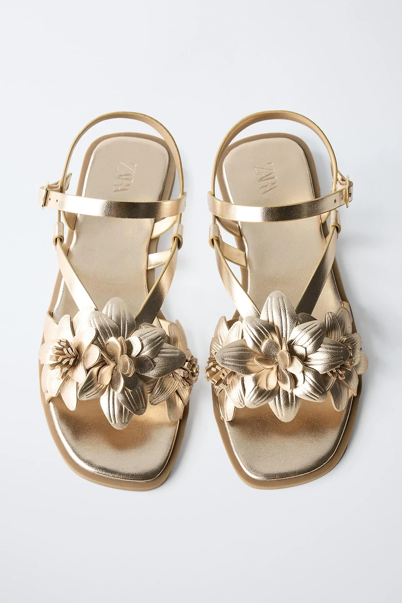 METALLIC FLOWER SANDALS