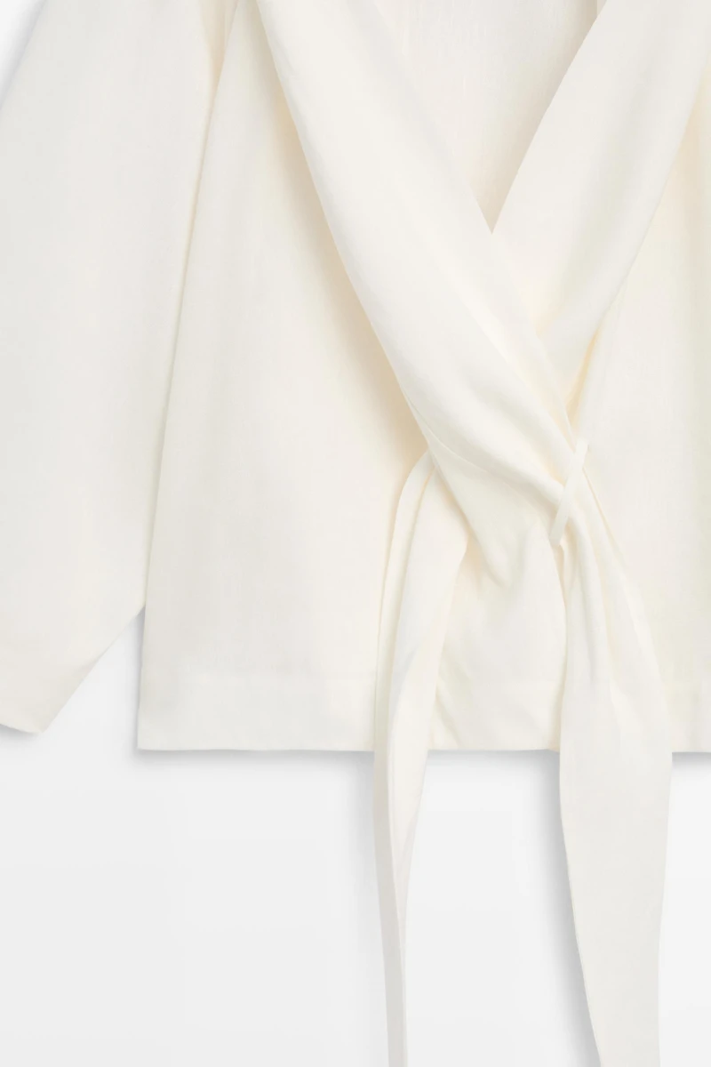 Flowing linen-blend shirt with tie detail